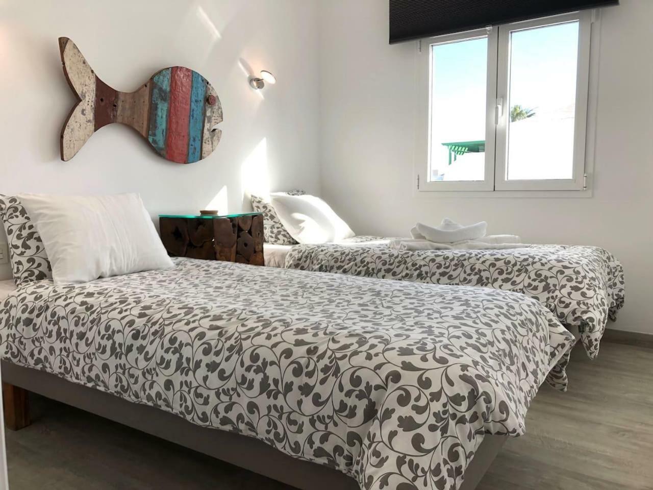 Sea Breeze With Shared Pool And Near The Beach Apartment Costa Teguise Ngoại thất bức ảnh